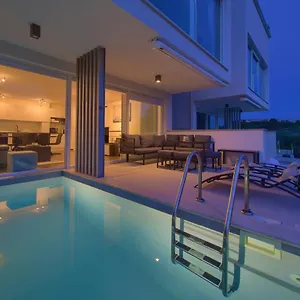 Solis Lacus Modern - Private Heated Pool - Smart Tv Sky X - Free Parking Apartment Njivice